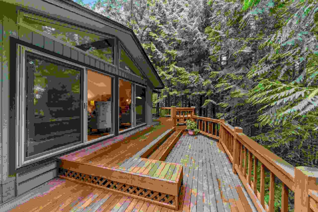 Comprehensive Deck Builder Services